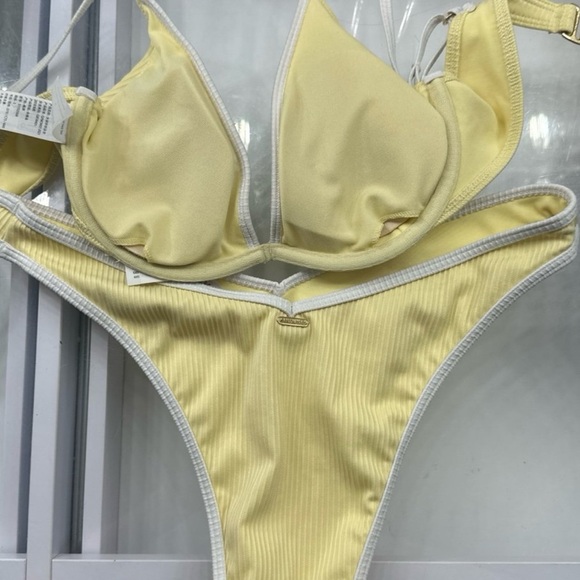 Bikini Set - Picture 6 of 6